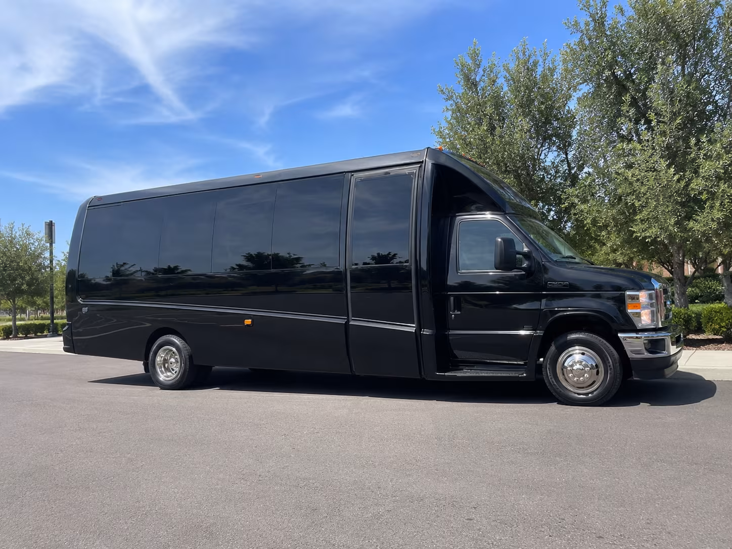 concert buses to riverside pomona and the fox theater circuit